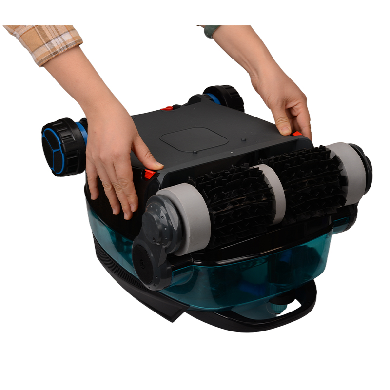 Fully Automatic Wireless Pool Cleaning Robot